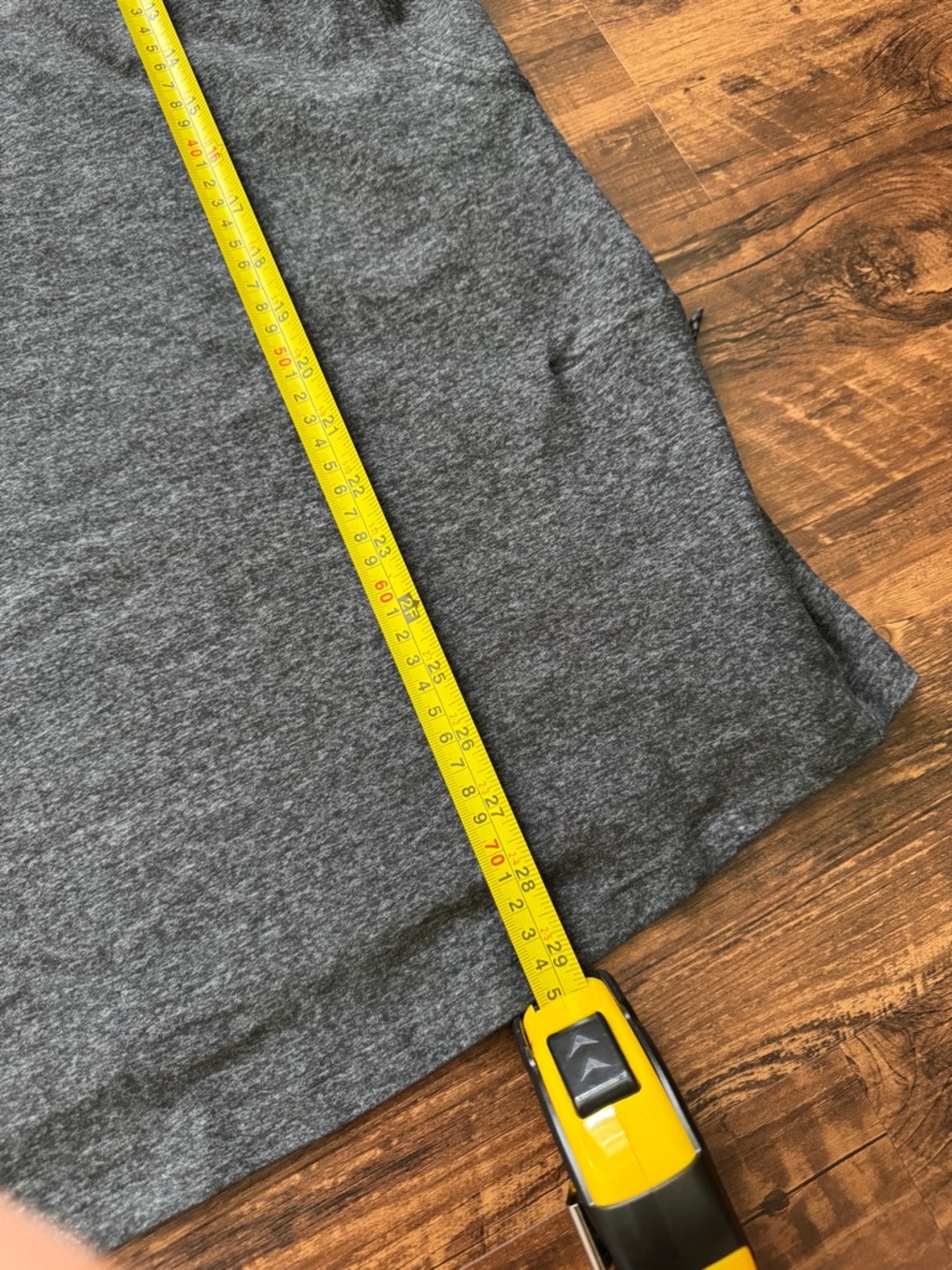 lululemon athletica Metal Vent Half Zip 1/4 Long Sleeve with Leaf Insignia - Picture 7 of 7